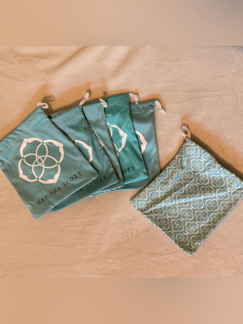 Kendra Scott Teal Drawstring Jewelry Pouches - Set of 6